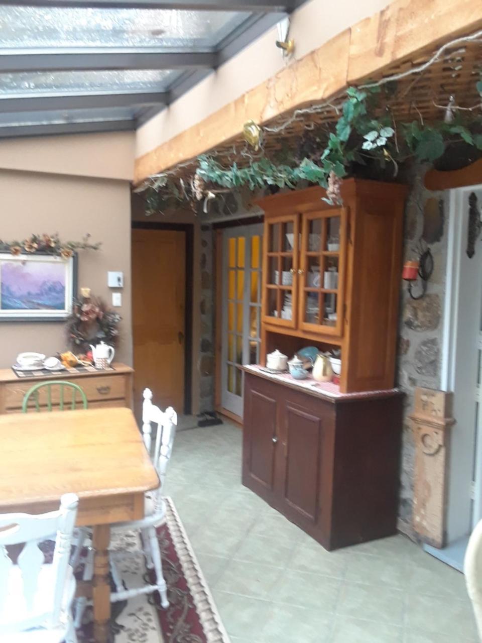 Auberge Bonne Nuit-Bonjour Sainte-Adèle Exterior foto